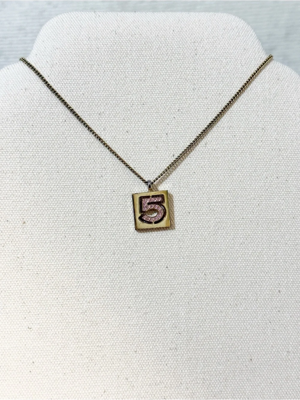 CHANEL vintage no